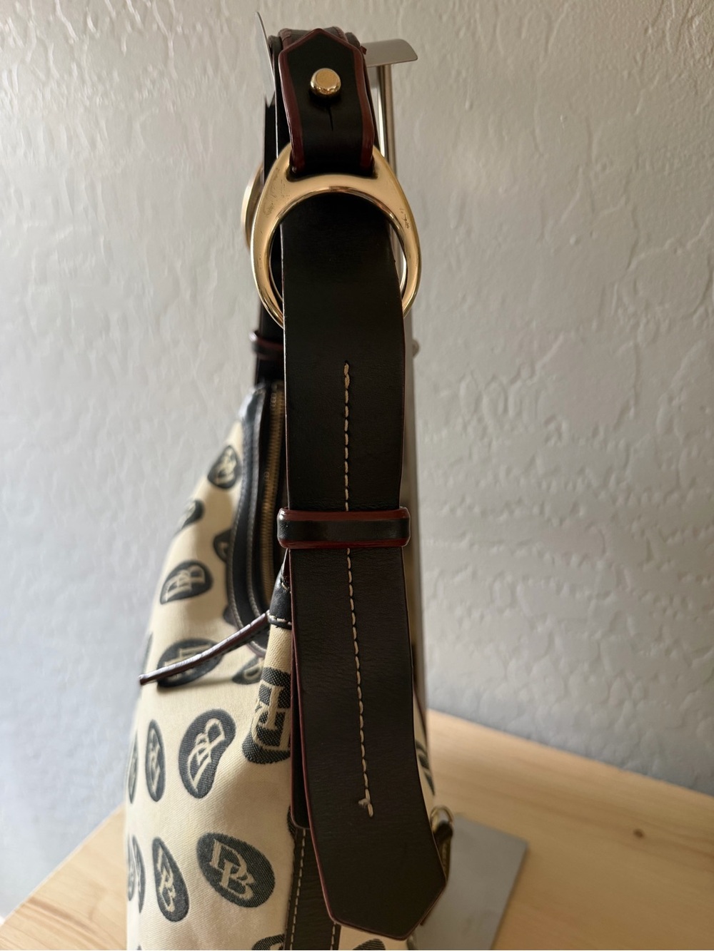 Dooney & Bourke vintage Y2K monogram canvas hobo shoulder bag - Picture 7 of 12